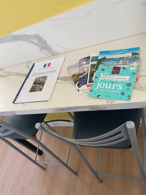 Superbe Studio Centre Ville * Clim * Wifi * Haut De Gamme * Angoulême Extérieur photo